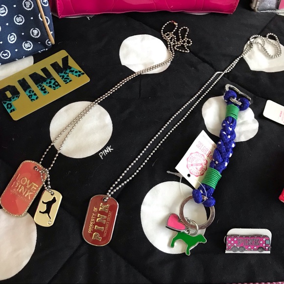 VS PINK - Picture 5 of 7